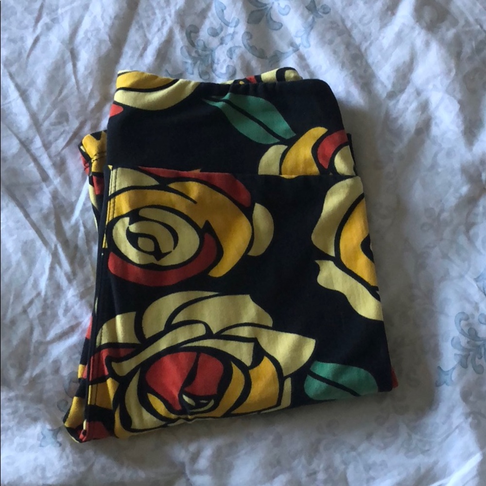 Beauty and the beast themed leggings (Lularoe)